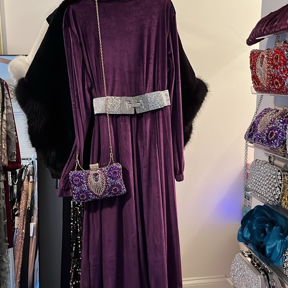 Eggplant velvet dress - Picture 5 of 5